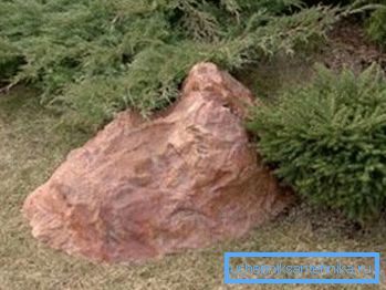 Dekorativni pokrov bouldera