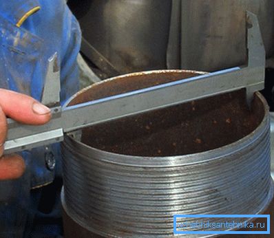 Premer cevi mora biti več kot 127 mm. Premer cevi mora biti več kot 127 mm.
