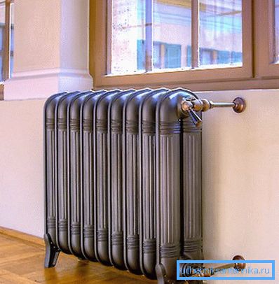 Designer radiator, ki ni tako topel, kot okrasi sobo