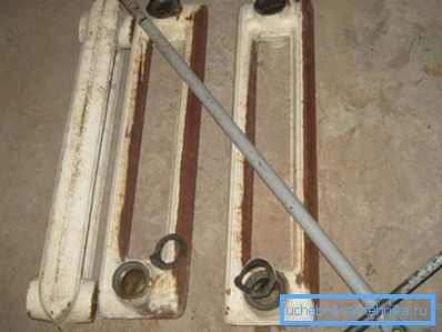 Dvojni stolpec in ključ za radiator z ovratnikom Dvojni stolpec in ključ za radiator z ovratnikom