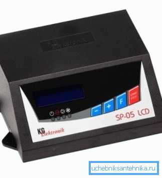 Elektronski krmilni agregat za trdo gorivo