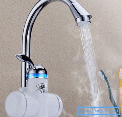 Drug način kombiniranja vode in električne energije je električni grelnik vode. Drug način kombiniranja vode in električne energije je električni grelnik vode.