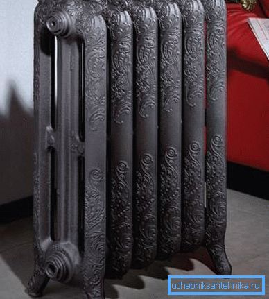 To umetniško delo je tudi radiator.