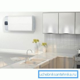 Ta model lahko postavimo tako vertikalno kot horizontalno. Ta model lahko postavimo tako vertikalno kot horizontalno.