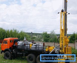 Fotografije vrtalnega stroja na podlagi avtomobila KAMAZ