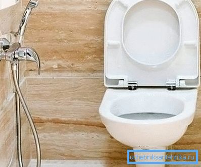Photo higienični mešalnik, nameščen na steni Photo higienični mešalnik, nameščen na steni
