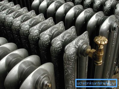 Fotografski radiatorji iz umetne litine. Fotografski radiatorji iz umetne litine.