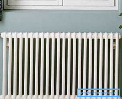 Fotografija nameščenega radiatorja Fotografija nameščenega radiatorja