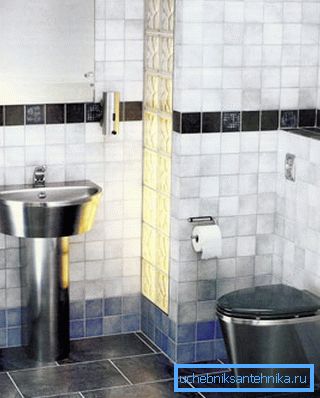 Hladno jeklo - kot nalašč za ljubitelje sijajnih in kromovih izdelkov Hladno jeklo - kot nalašč za ljubitelje sijajnih in kromovih izdelkov