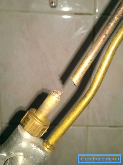 Včasih mesto eksplozije postane gorilnik sam. Včasih mesto eksplozije postane gorilnik sam.