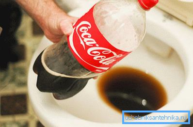 Uporabite Coca Cola za čiščenje stranišča.