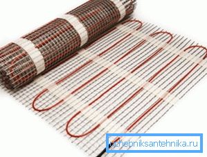 Kako ogrevati hišo z električno energijo z ogrevanjem preprog Kako ogrevati hišo z električno energijo z ogrevanjem preprog