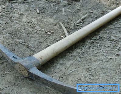 Pick ali pick je primeren za prelom kamenje, opeke ali beton. Pick ali pick je primeren za prelom kamenje, opeke ali beton.