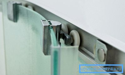 Boljše, ko so valji v konstrukciji dvojni, so veliko močnejši in omogočajo gladko gibanje ventilov Boljše, ko so valji v konstrukciji dvojni, so veliko močnejši in omogočajo gladko gibanje ventilov