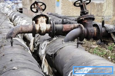 Vroče vode so izolirane tako, da preprečujejo kondenzacijo, ampak tudi varčujejo z energijo.