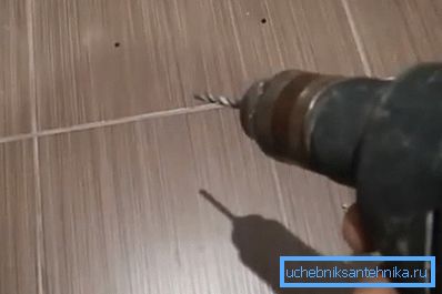 V fotografskih črtah v ploščici