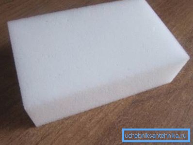 Vzorec melaminske sponge