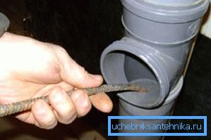 Čiščenje kanalizacije s kablom je učinkovita metoda Čiščenje kanalizacije s kablom je učinkovita metoda