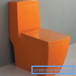 Oranžni WC z direktnim izpiranjem izgleda odlično in se lahko namesti proti steni. Oranžni WC z direktnim izpiranjem izgleda odlično in se lahko namesti proti steni.