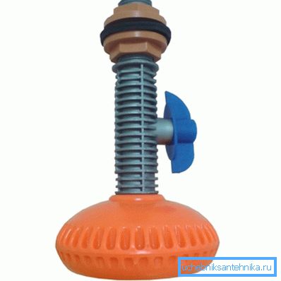 Plastično zalivanje z ventilom