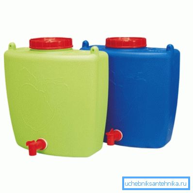 Plastični rezervoarji z žerjavom. Plastični rezervoarji z žerjavom.