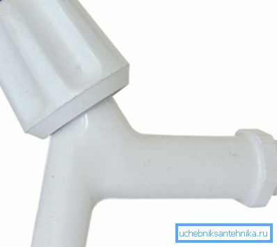 Plastična zunanja vodna pip