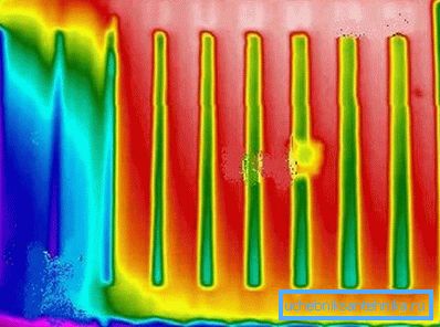 Termogram akumulatorja jasno kaže, da skrajni deli skoraj ne delujejo