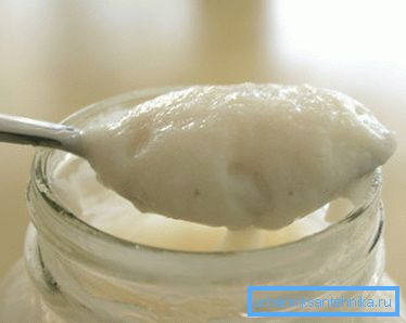 Med fermentacijo se sprosti ogljikov dioksid.