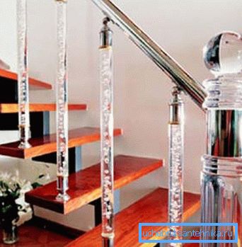 Prozorna cev iz polikarbonata kot balusters Prozorna cev iz polikarbonata kot balusters