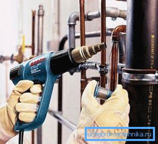 Odmrzovanje z industrijskim sušilnikom