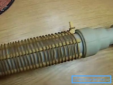 Domači plastični kotliček Domači plastični kotliček
