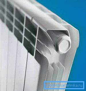 Sekcijski aluminijasti radiator Sekcijski aluminijasti radiator