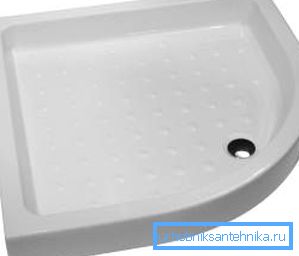 Izgleda kot polkrožna različica modelov Izgleda kot polkrožna različica modelov