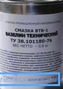 Tehnični naftni derivati imajo določene razlike od materiala, uporabljenega v kozmetiki, in se uporablja pri zmanjševanju trenja pri nameščanju PVC kanalizacijskih cevi Tehnični naftni derivati imajo določene razlike od materiala, uporabljenega v kozmetiki, in se uporablja pri zmanjševanju trenja pri nameščanju PVC kanalizacijskih cevi