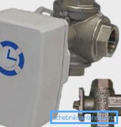 Servo nadzorovan termostat Servo nadzorovan termostat