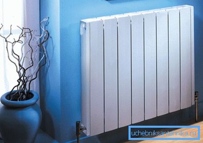 Katero območje je namenjeno 1 odseku radiatorja, je odvisno od parametrov stavbe in naprave. Katero območje je namenjeno 1 odseku radiatorja, je odvisno od parametrov stavbe in naprave.