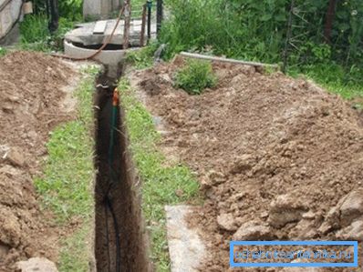 Rop mora biti dovolj globok, ker je to edini način za zaščito cevi pred zamrznitvijo pozimi in zmanjšanje verjetnosti mehanskih poškodb.