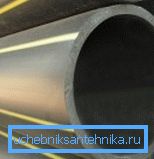 Okrepljena cev z debelejšo steno lahko prenese več tlaka.