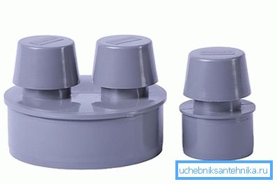 Tak mehanizem omogoča reševanje številnih težav, povezanih s kopalnico in straniščem.