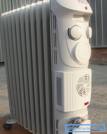 Z radiatorjem zraka vam omogoča hitro distribucijo toplote po prostoru Z radiatorjem zraka vam omogoča hitro distribucijo toplote po prostoru