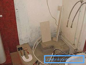 Vse je pripravljeno za namestitev kadi za tuširanje in ponev