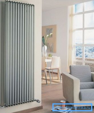 Visoki jekleni cevni radiatorji