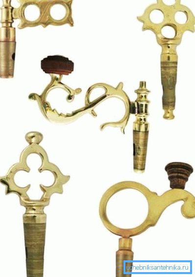 Zaporni del samovarja je prototip sodobnih blokirnih žerjavov Zaporni del samovarja je prototip sodobnih blokirnih žerjavov